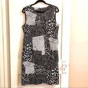 Linea Domani Black & White Print Sleeveless Dress
